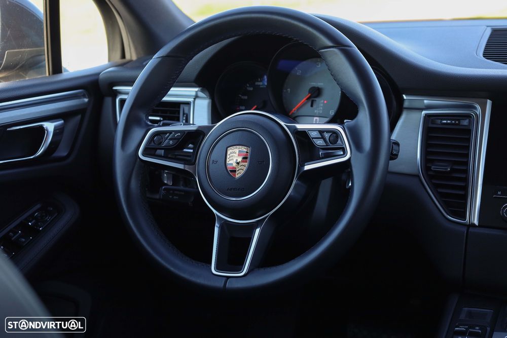 Porsche Macan S - 18