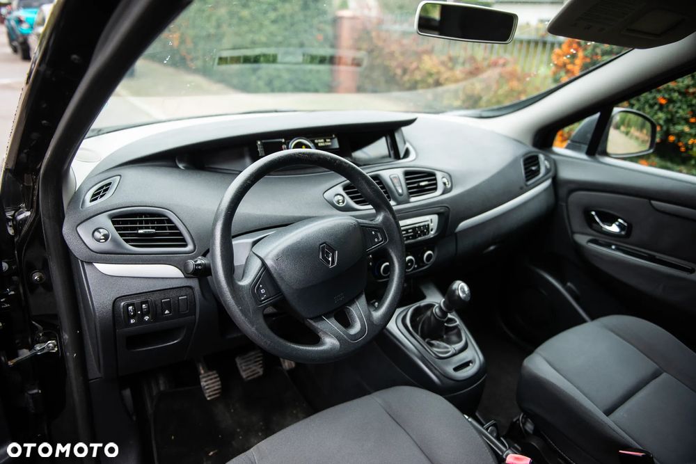 Renault Scenic 1.6 16V 110 TomTom Edition - 19