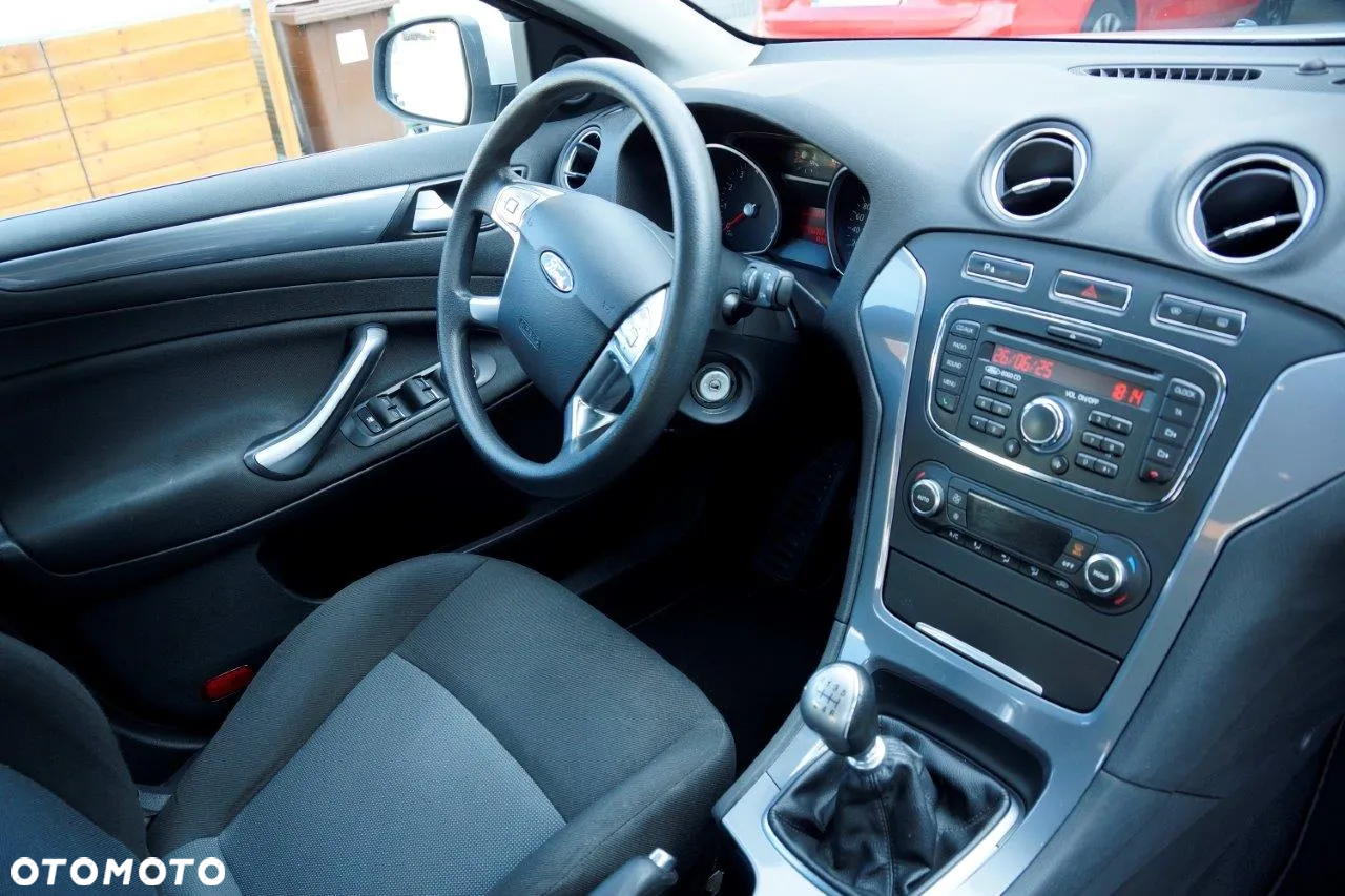 Ford Mondeo - 14