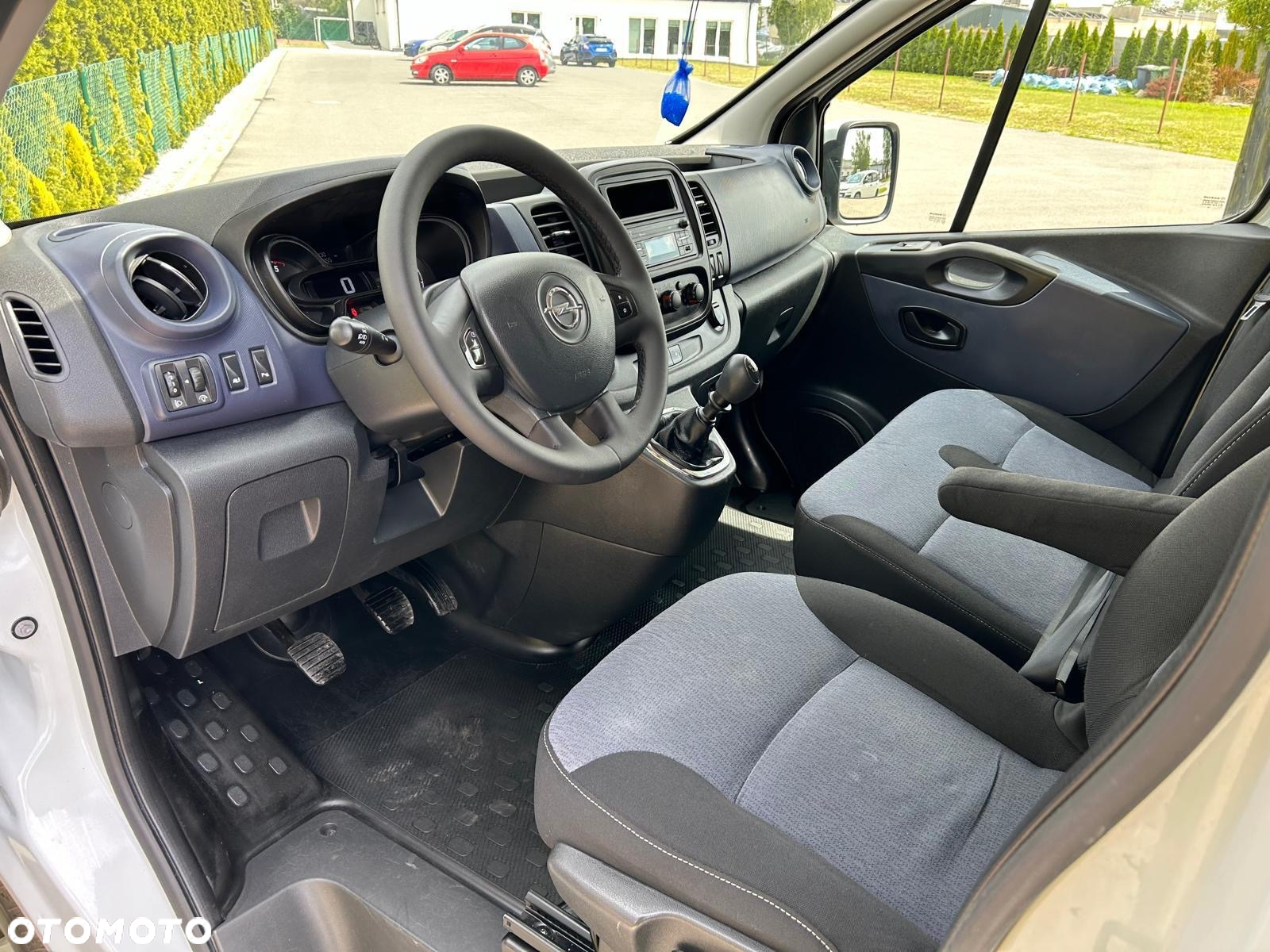Opel Vivaro L2H1 2,9t Elegance Premium - 23