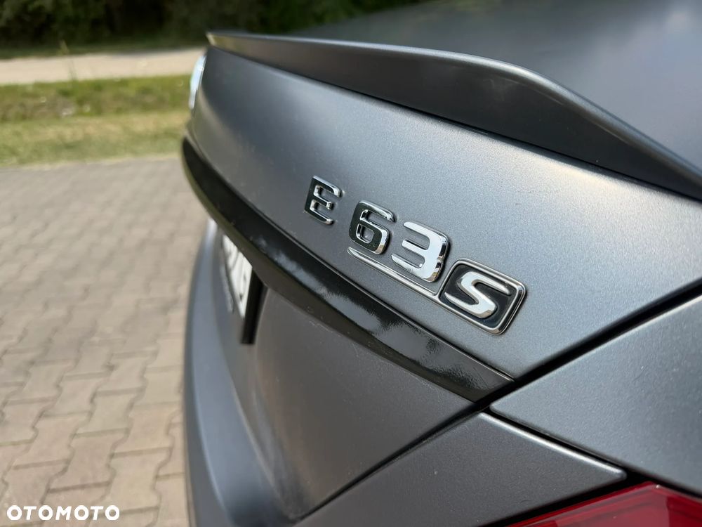 Mercedes-Benz Klasa E AMG 63 S 4Matic+ AMG Speedshift MCT-9G - 16