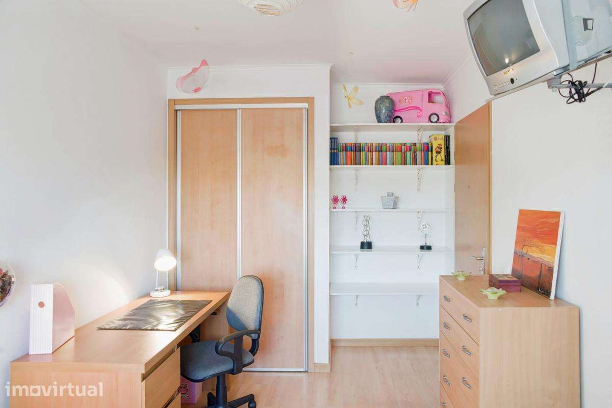 Quarto - localizado em Lisbon - Grande imagem: 2/13