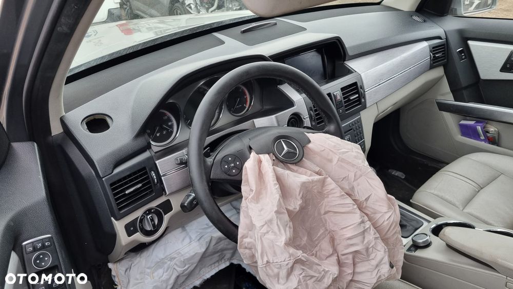 Mercedes-Benz GLK 220 CDI DPF BlueEFFICIENCY 7G-TRONIC SPORT EDITION - 22