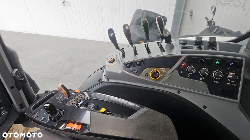 Valtra N134 Active  Ładowacz Quick  Transport  N104/N114e/N124/N134/N154e/N174 T133 T134 VERSU Ładowacz Quick 512 Vario Arion 530 john 6115M Case Maxxum Deutz 5120 - 4