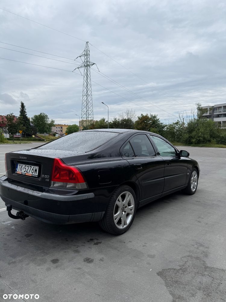 Volvo S60 ver-2-4d5-rubin - 4