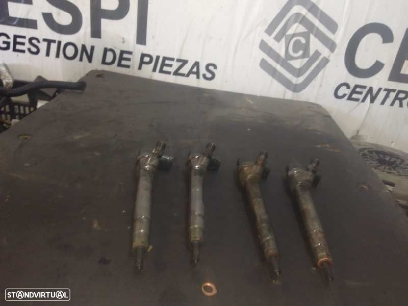 INJETOR KIA CARNIVAL II 2001 -0445110072 - 1