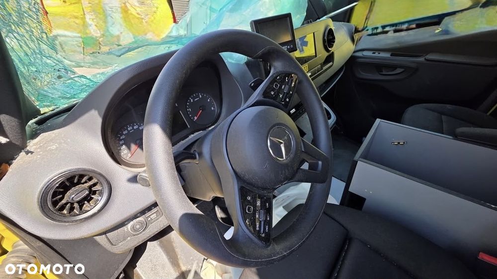 Mercedes-Benz Sprinter 319 CDI - 4