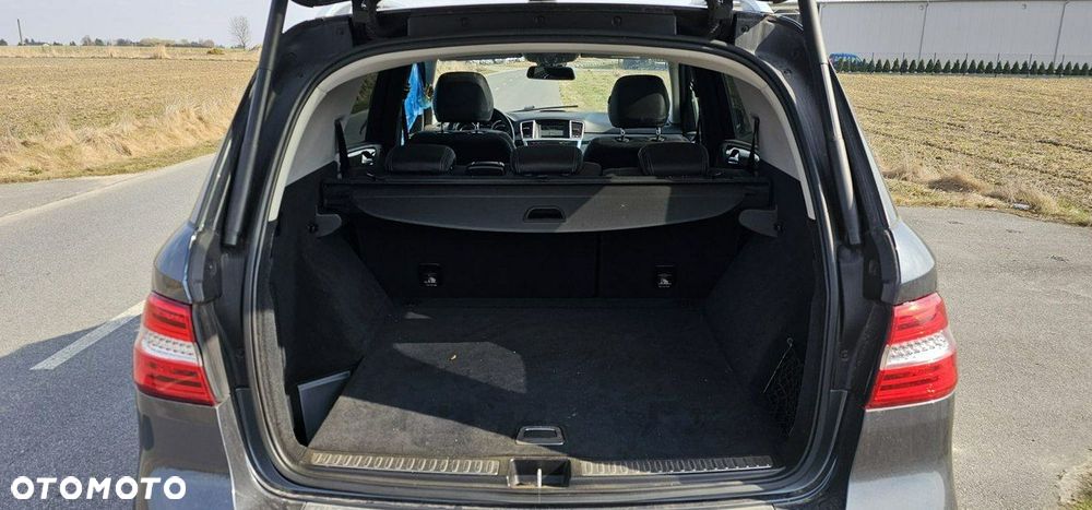 Mercedes-Benz ML - 22