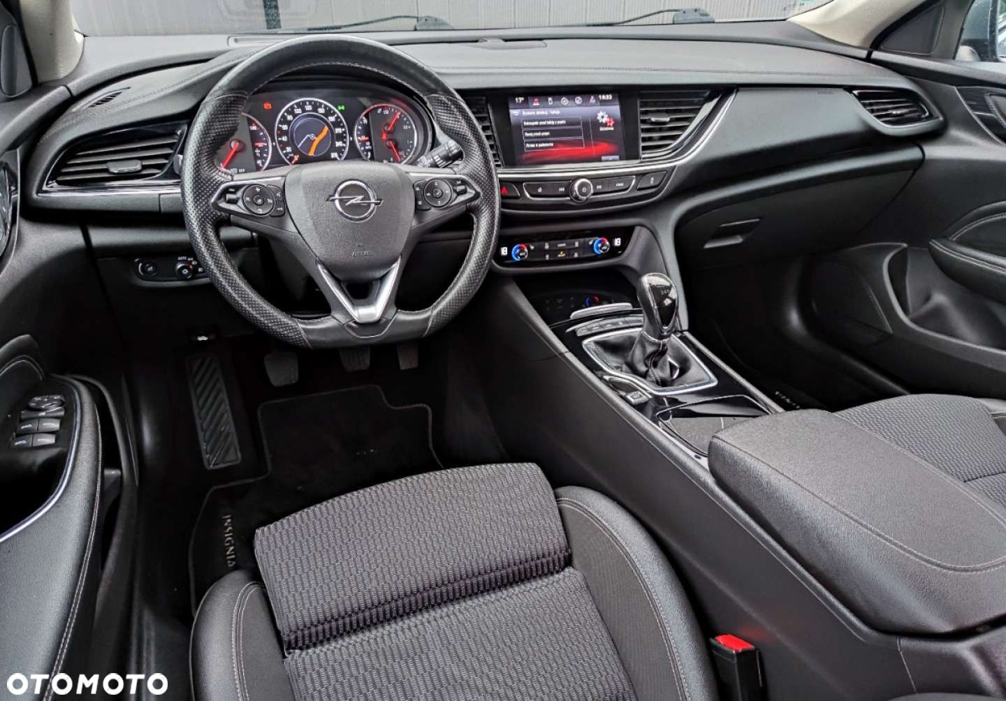 Opel Insignia Country Tourer 2.0 Diesel 4x4 Exclusive - 23