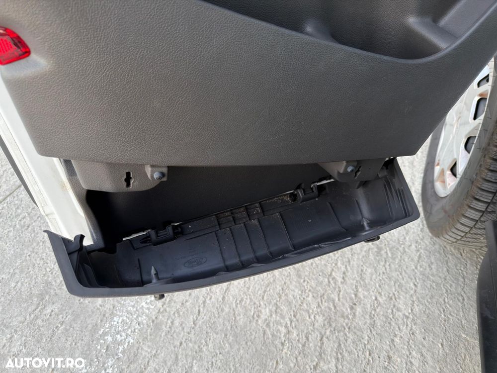 Ford E-Transit 3900Kg L3H3 75Kw - 26