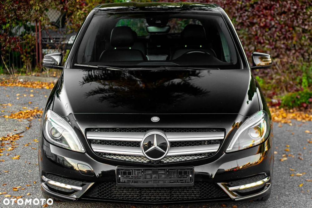 Mercedes-Benz Klasa B 220 4-Matic Style - 31