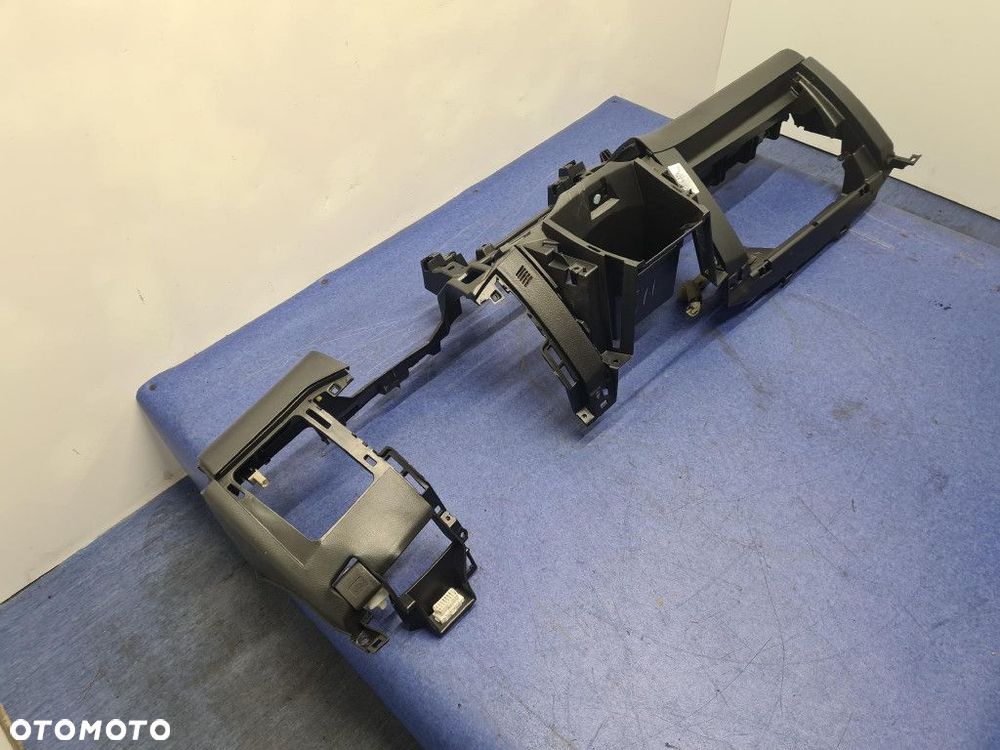 TOYOTA RAV4 III DÓŁ DESKI ROZDZIELCZEJ - 2