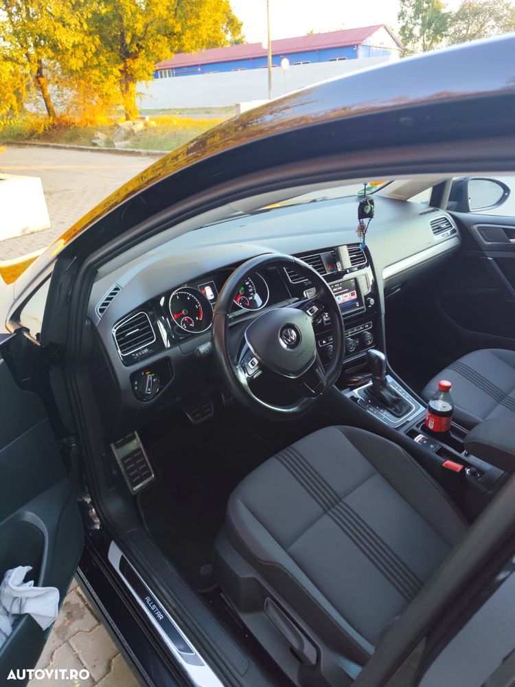 Volkswagen Golf 2.0 TDI BlueMotion Technology DSG Allstar - 7