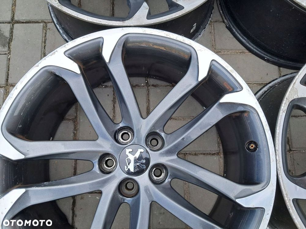 Peugeot RCZ felgi aluminiowe 19" 5x108 ET27 - 8