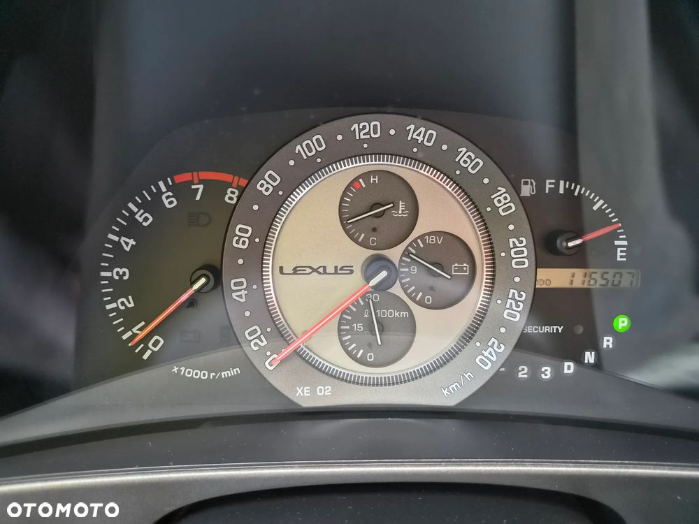 Lexus IS - 22