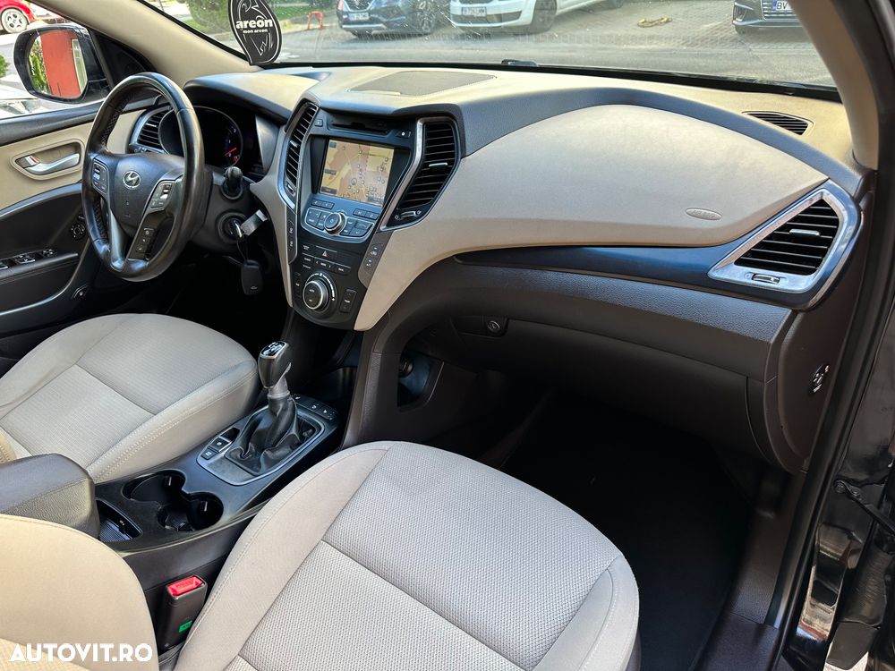 Hyundai Santa Fe blue 2.0 CRDI 4WD Premium - 24