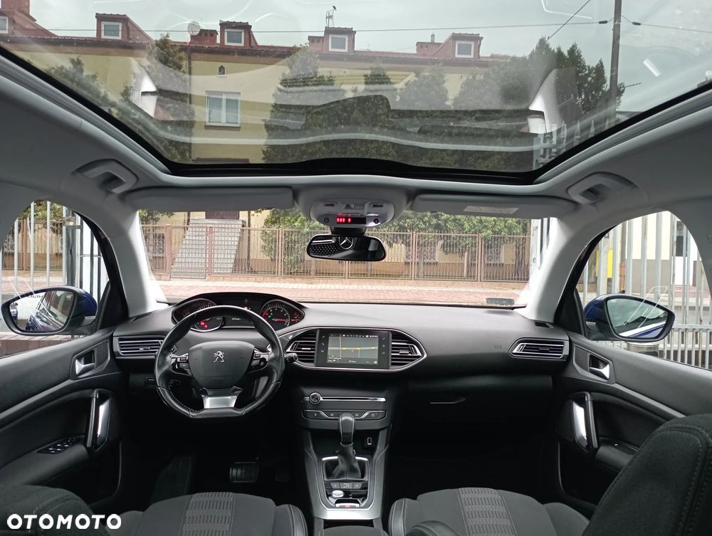 Peugeot 308 1.2 PureTech Allure S&S EAT6 - 9