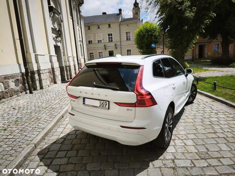 Volvo XC 60 B4 B Momentum Pro - 34