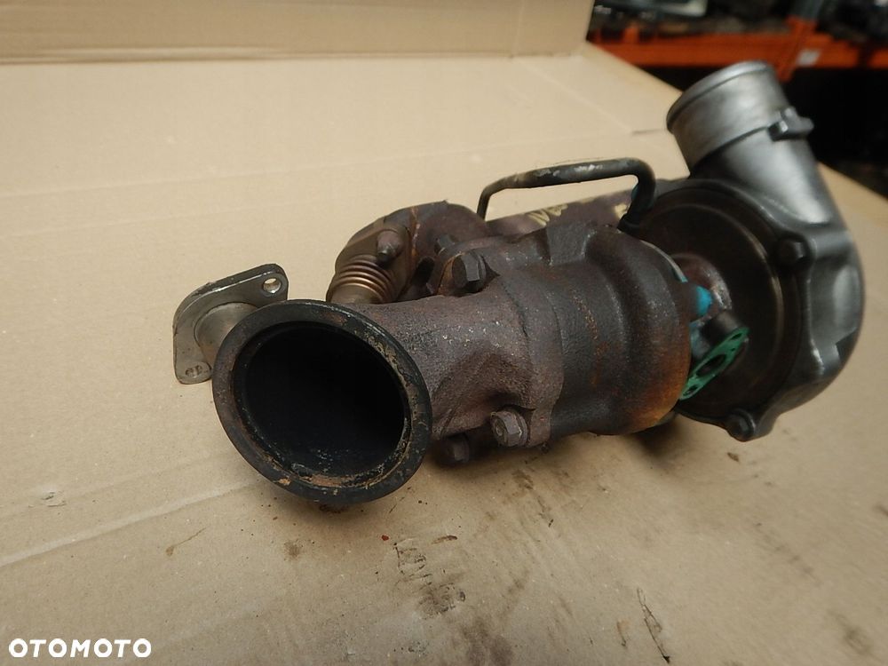 turbina turbosprezarka iveco daily iv 2.3 hpi 504136783 - 2
