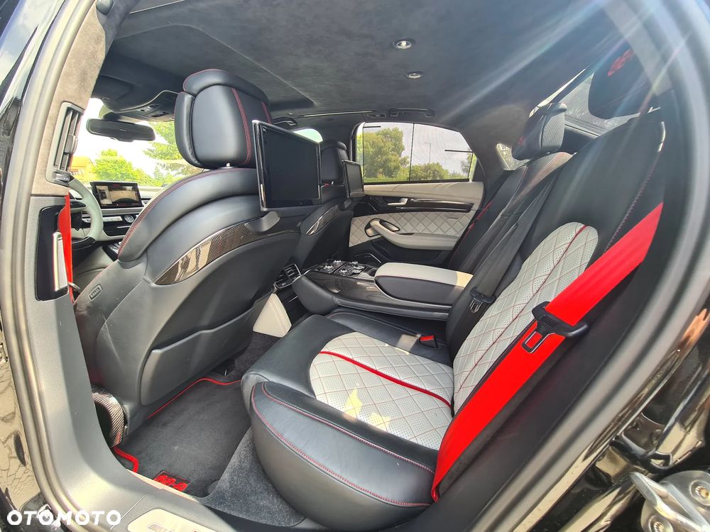 Audi S8 Plus - 9