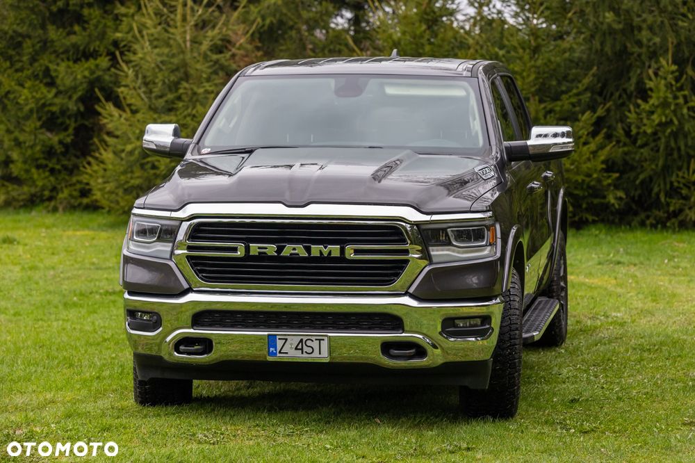 RAM 1500 5.7 Quad Cab Longbed Laramie Chrome - 5