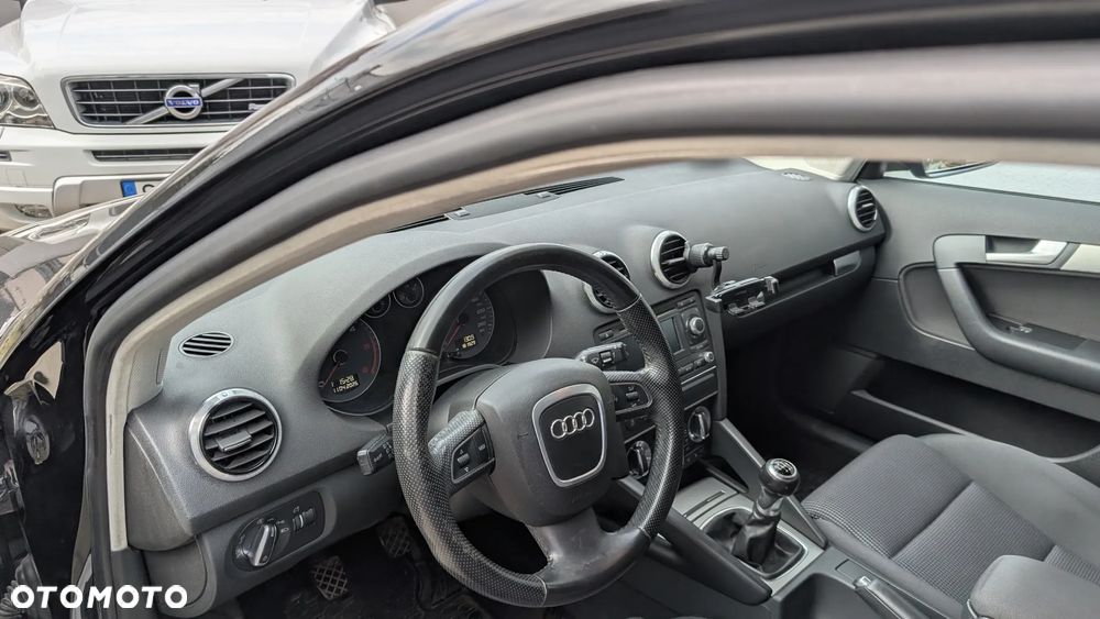 Audi A3 Sportback 2.0 TDI DPF Ambiente - 9