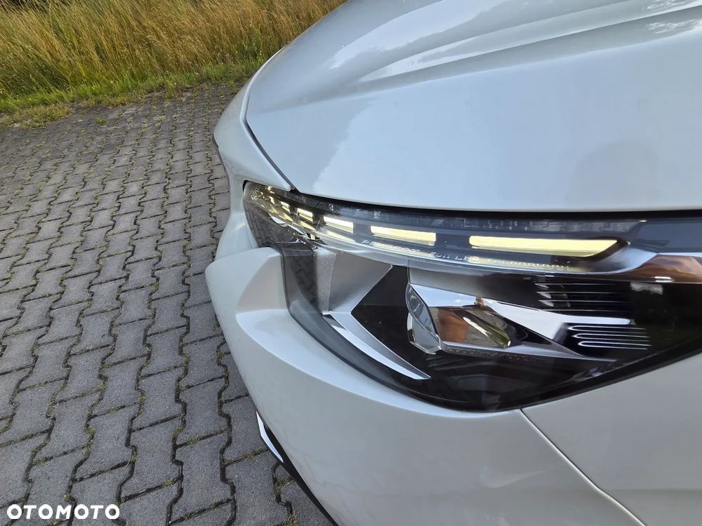 Peugeot 5008 - 32