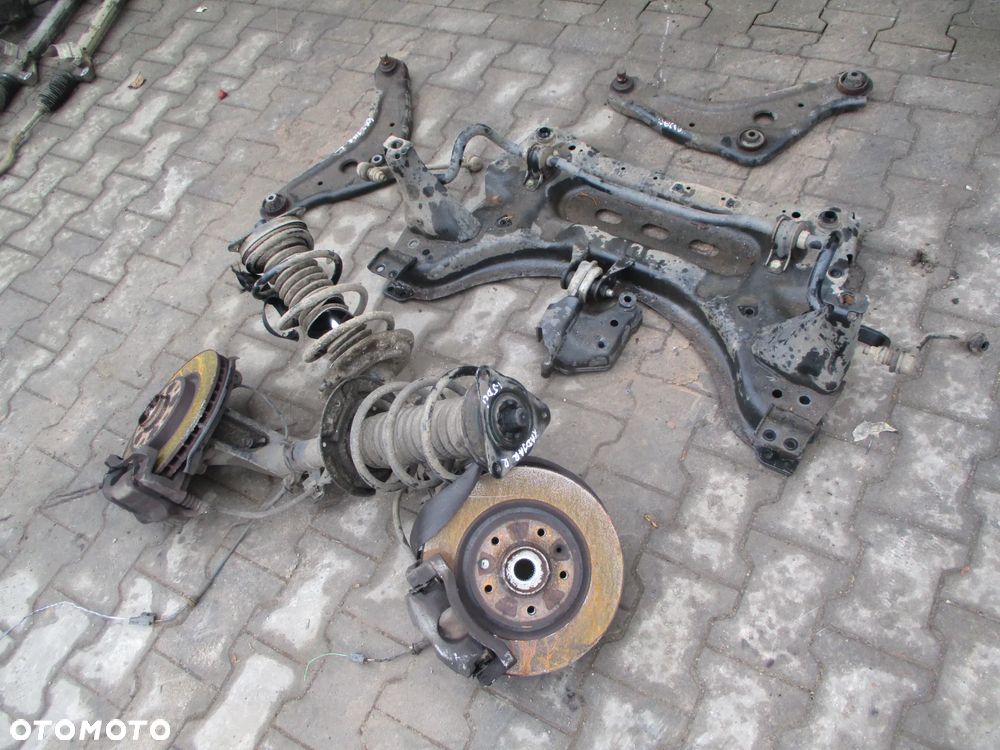 nissan qashqai II J11 2016- WÓZEK BELKA PRZEDNIA ZAWIESZENIA KOŁYSKA - 1