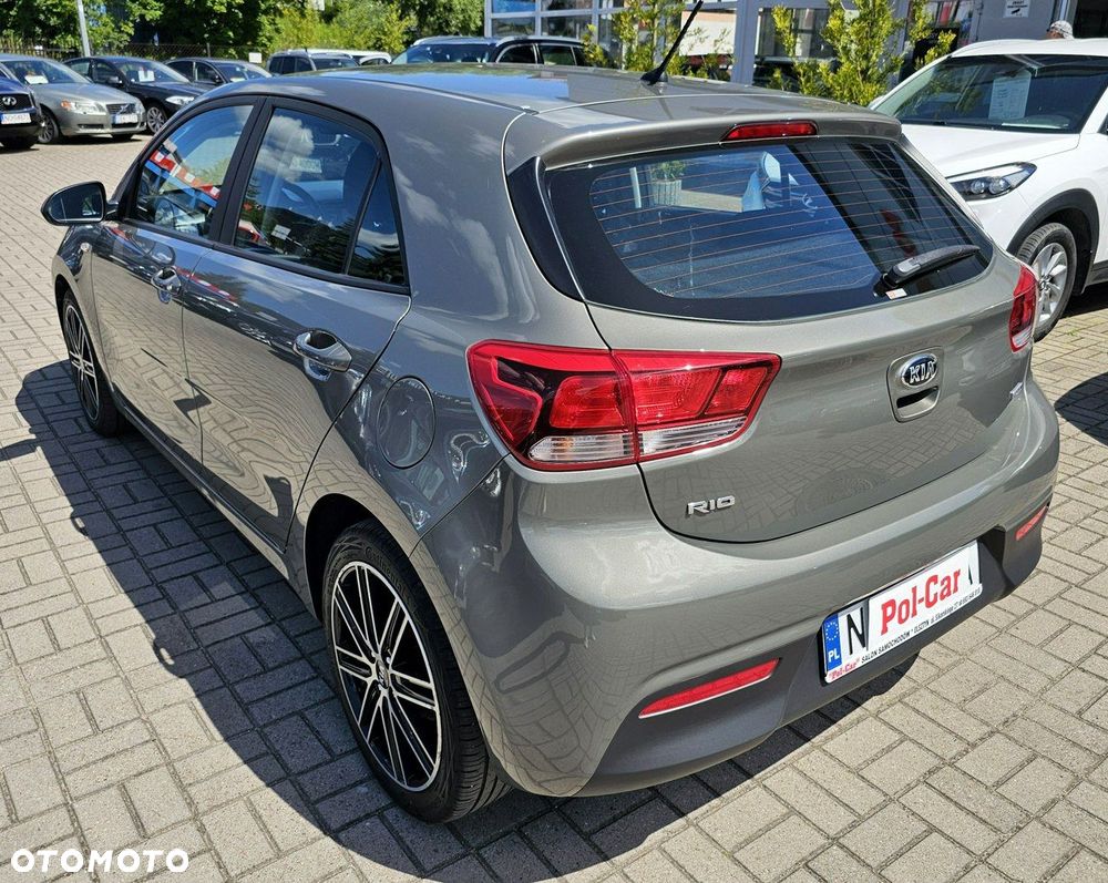 Kia Rio 1.0 T-GDI 100 Dream-Team Edition - 6