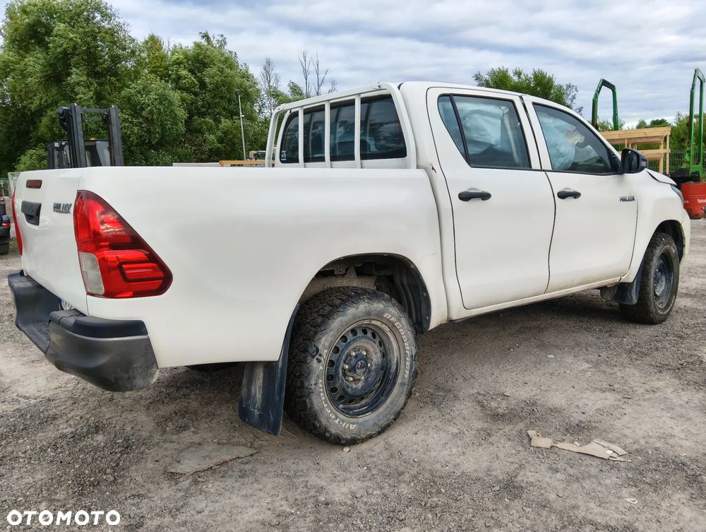 Toyota Hilux 2.4 D-4D Double Cab DLX 4x4 - 4