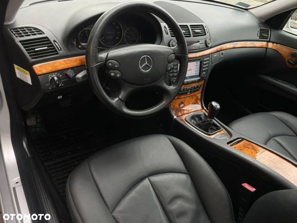 Mercedes-Benz Klasa E - 8