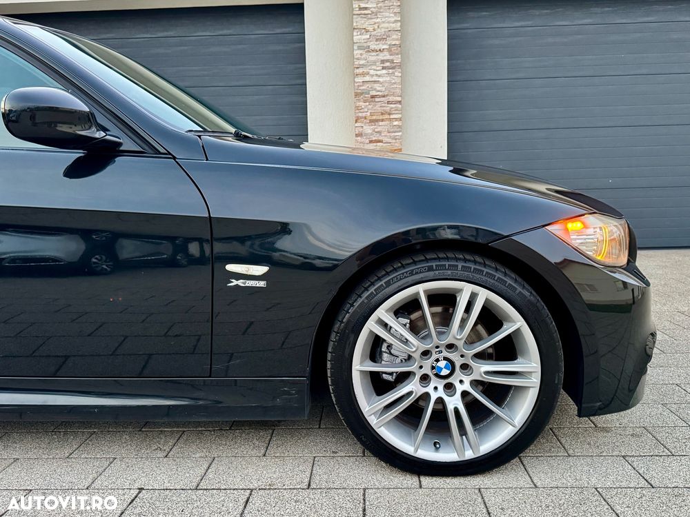 BMW Seria 3 320d xDrive DPF Aut. - 28