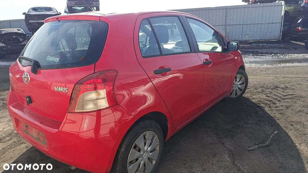 35532 toyota yaris II 1.3 1.3 87 km 2SZFE na części lakier 3P0 - 12