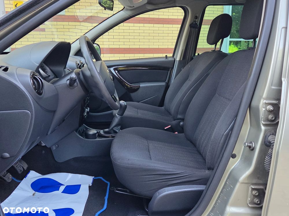 Dacia Duster 1.6 16V 4x2 Laureate - 7