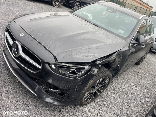 Mercedes-Benz Klasa C 300 de 4Matic 9G-TRONIC AMG Line