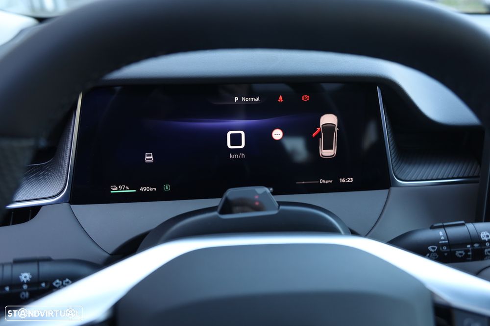 MG MGS6 EV 77 kWh Luxury - 28