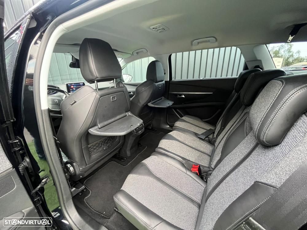 Peugeot 5008 - 11