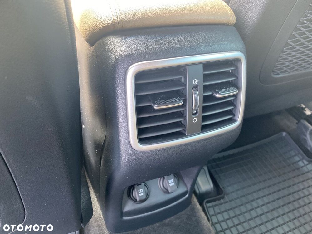 Kia Sportage - 12