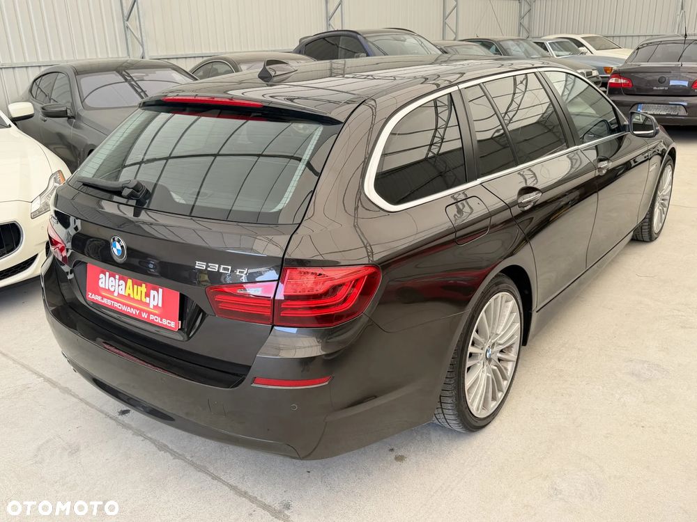 BMW Seria 5 530d xDrive Luxury Line - 4