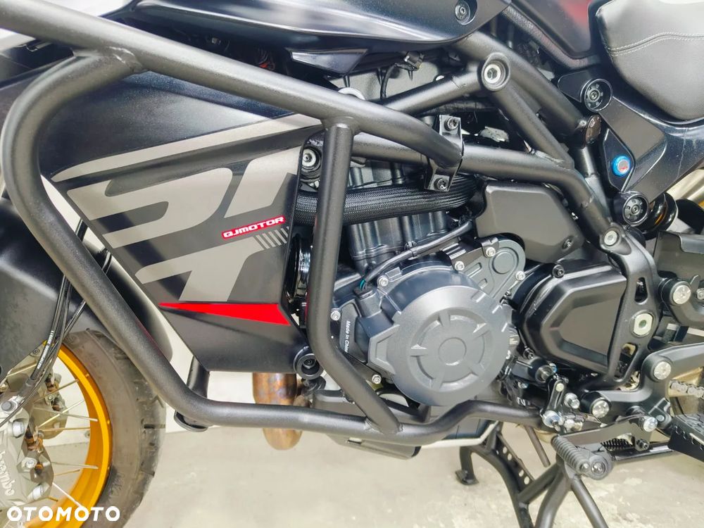 QJMOTOR 900 SX - 22