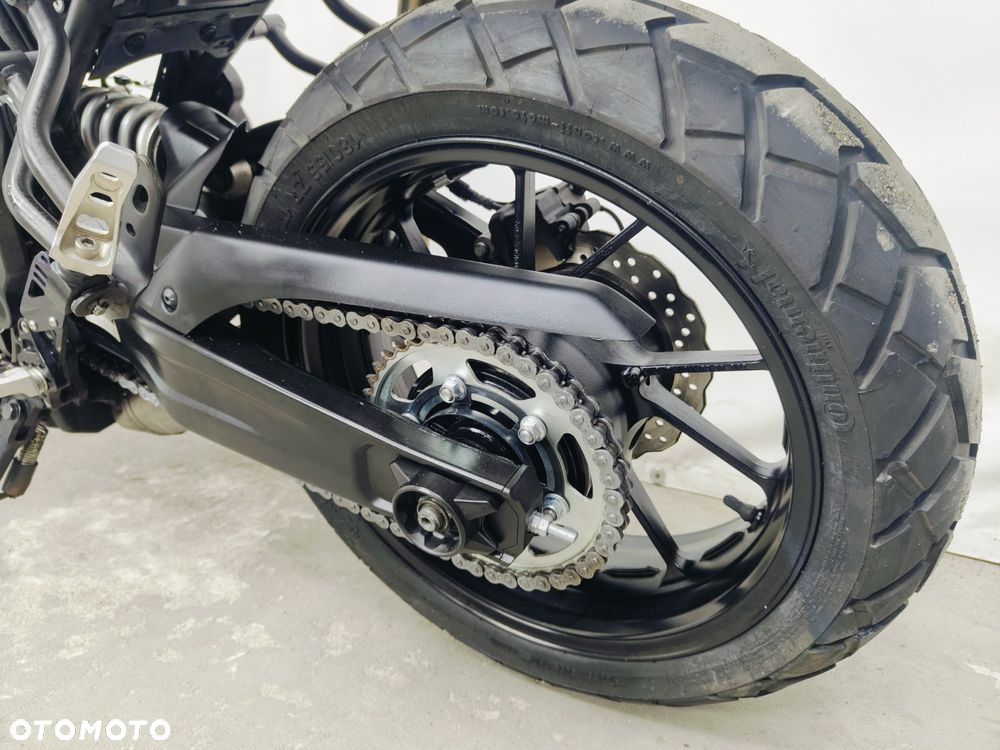 Yamaha XSR - 25