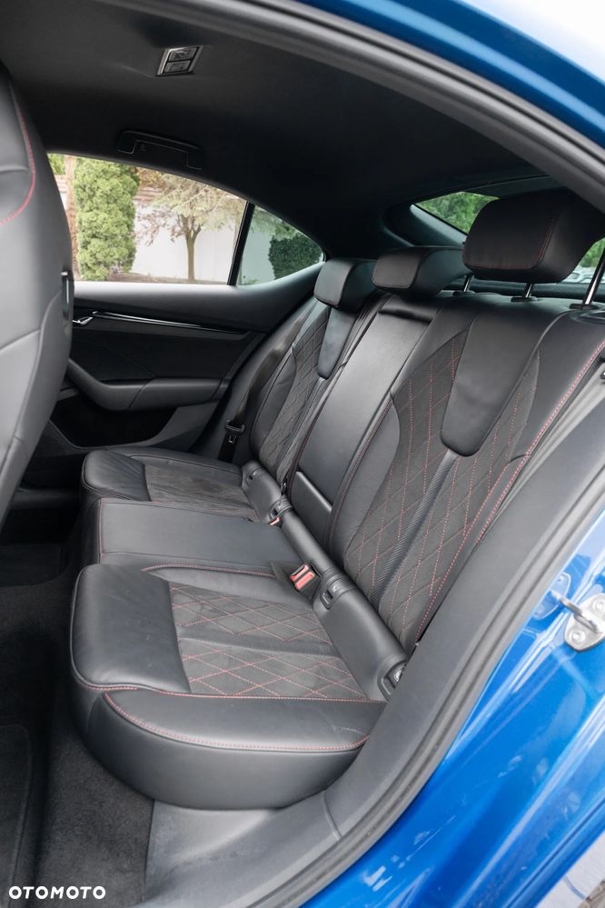 Skoda Octavia 2.0 TSI RS DSG - 12