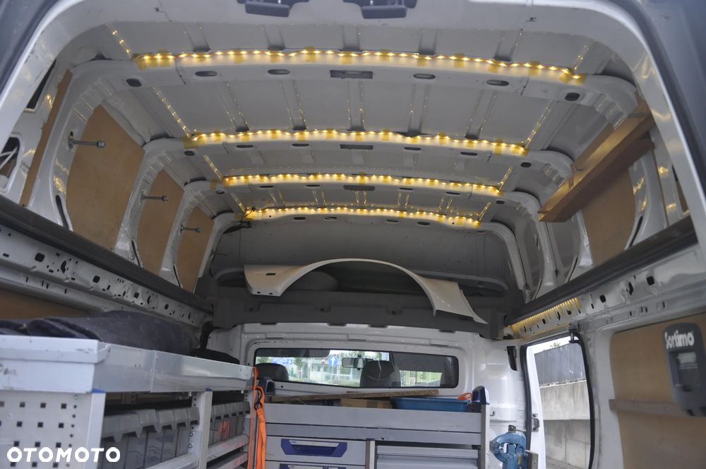 Renault Trafic - 26