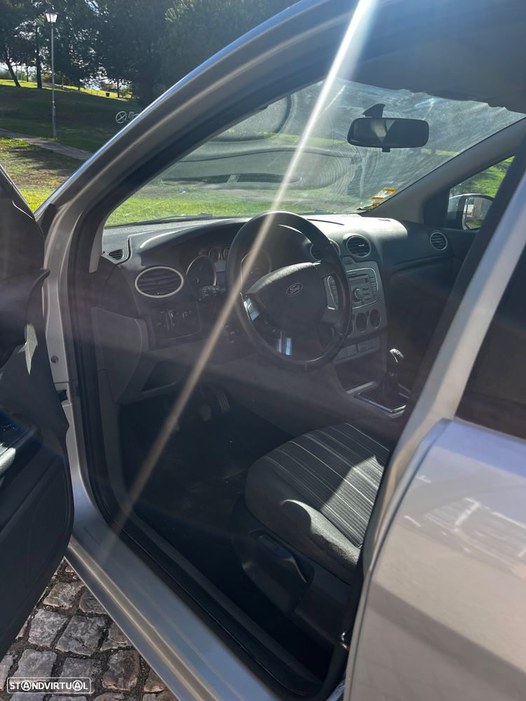 Ford Focus SW 1.6 TDCi Style - 9