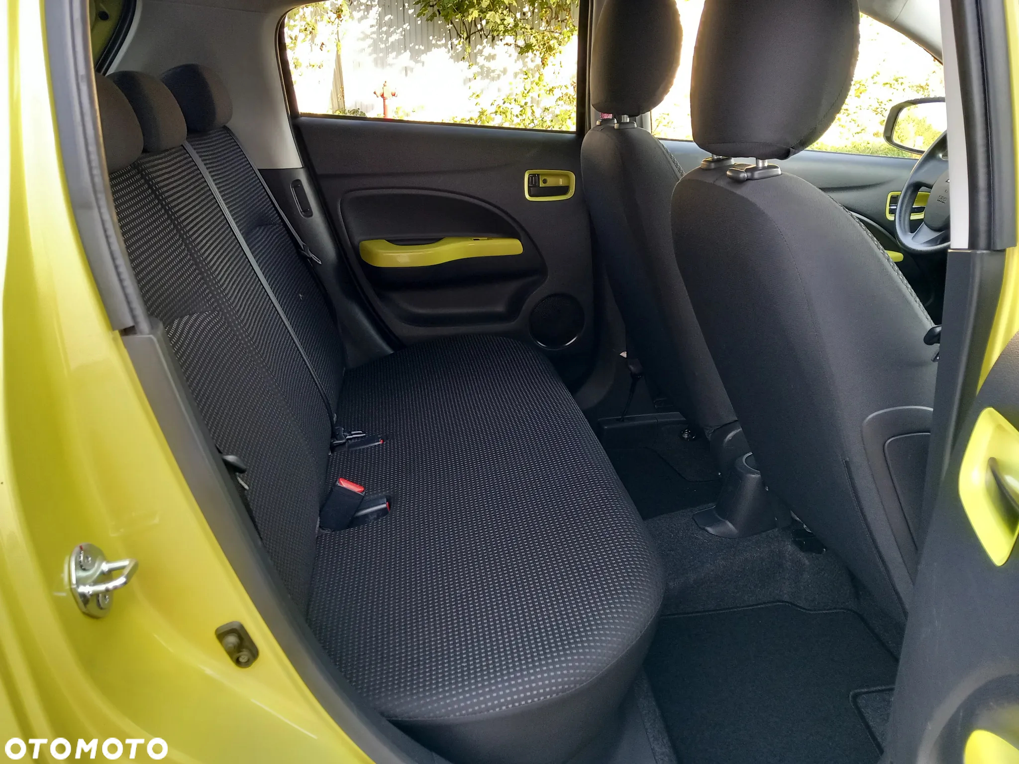 Mitsubishi Space Star 1.2 Clear Tec CVT Klassik Kollektion+ - 25