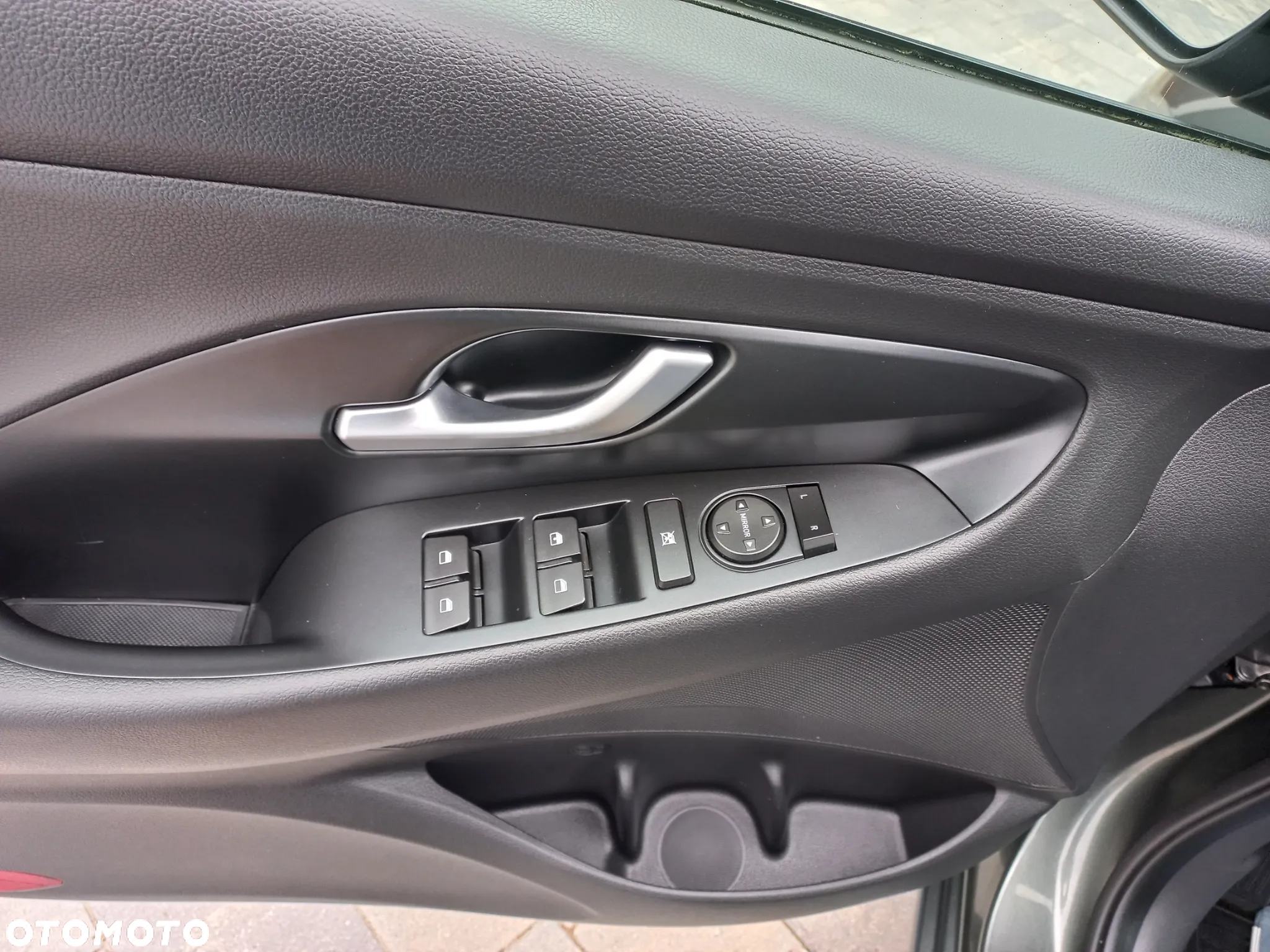Hyundai i30 1.5 DPI Classic + - 26