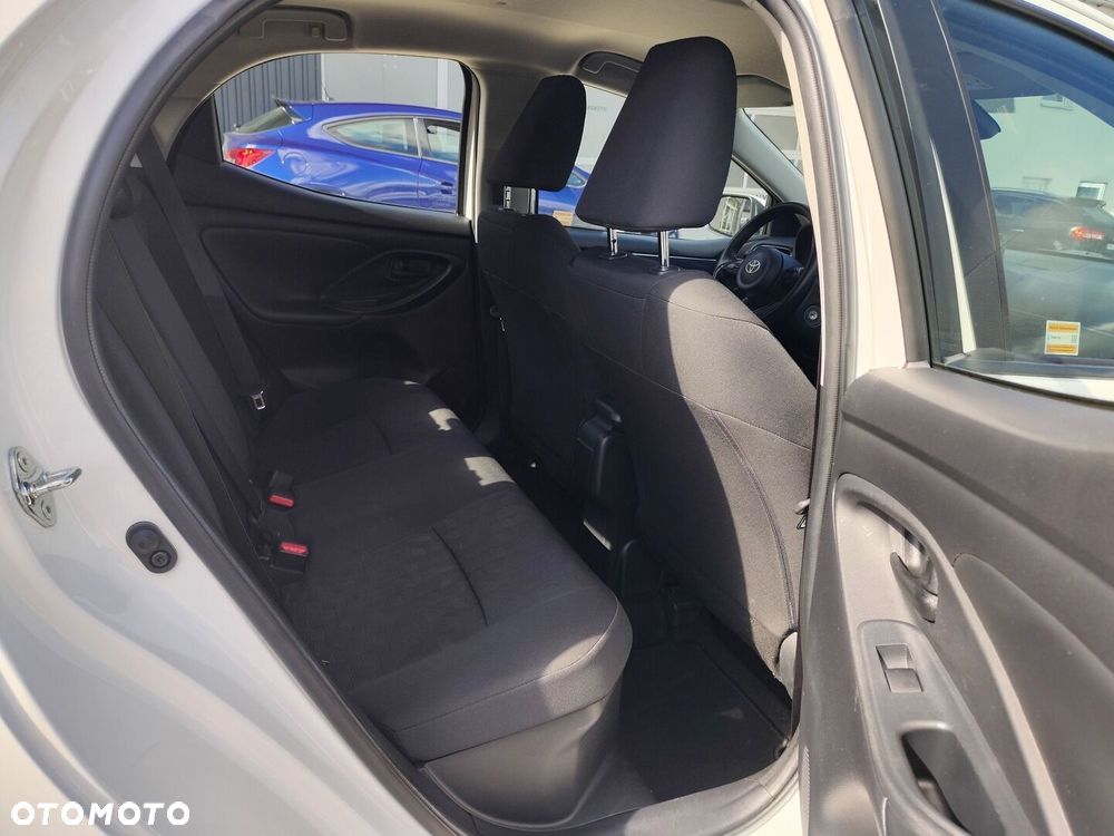 Toyota Yaris - 11