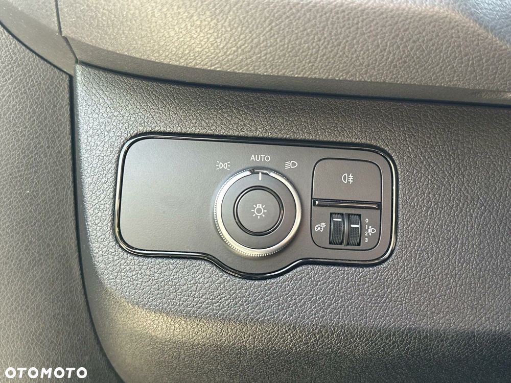 Mercedes-Benz Sprinter FURGON - 23