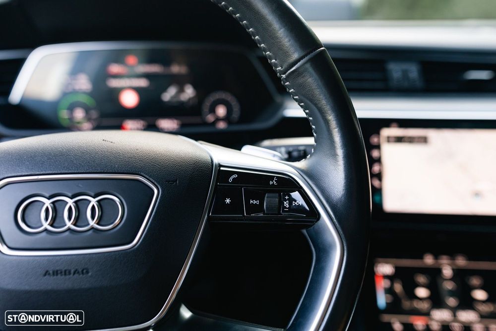 Audi e-tron 50 quattro S line - 42