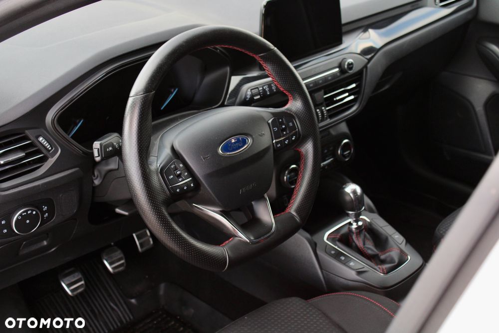 Ford Focus 2.0 EcoBlue STart-Stopp-System ST-LINE - 7
